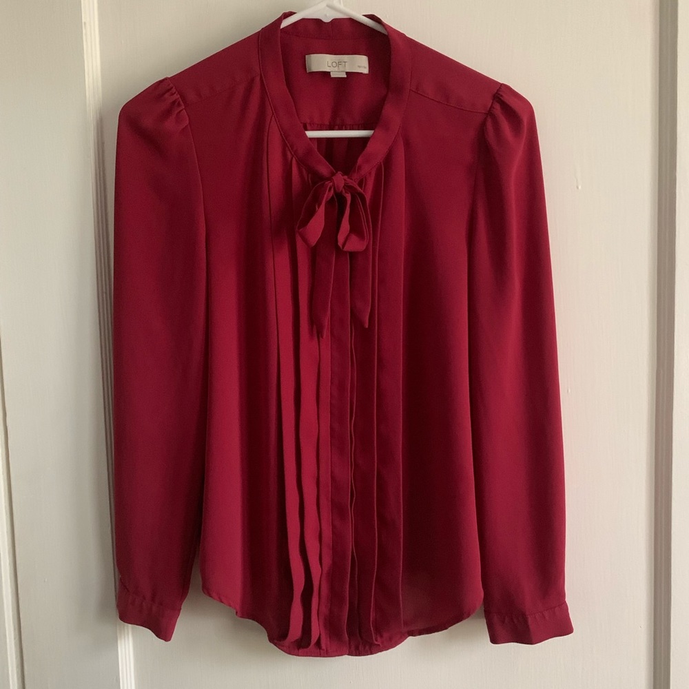 Ann Taylor Loft Dark Coral Long Sleeve Blo…